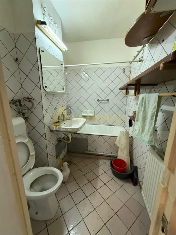Garsoniera de Vanzare Sector 4 | Etaj 3/4 | Centrala Proprie - foto 3