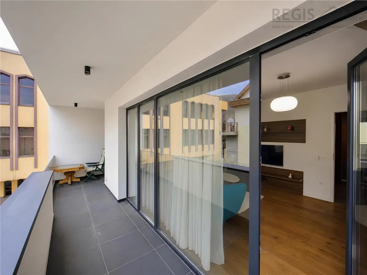 Apartament central cu 3 camere si parcare in Cosmopolit - foto 3