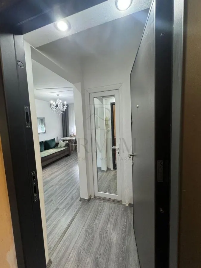 SOARELUI - APARTAMENT 1 CAMERA - mobilat, utilat, etaj intermediar - foto 5