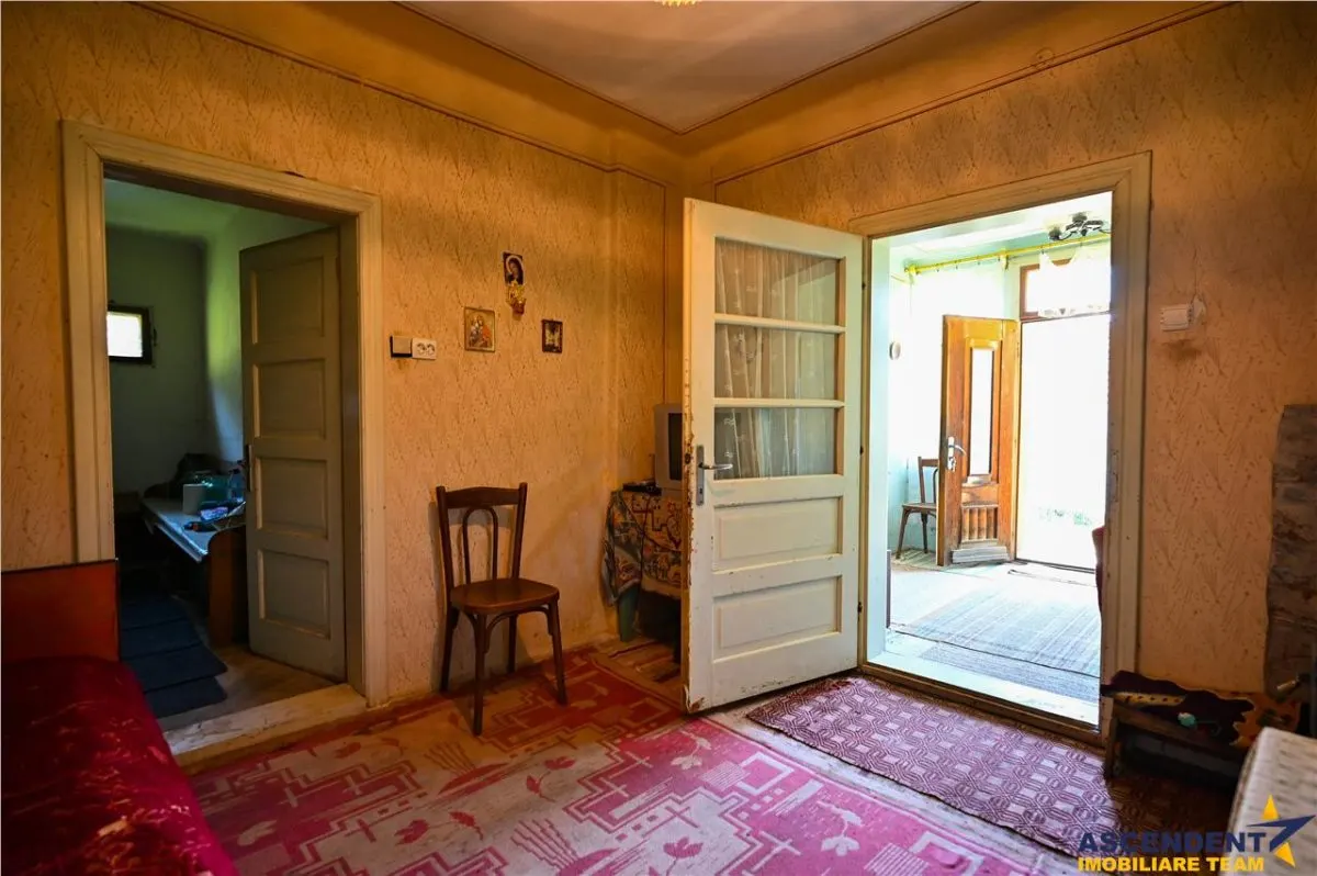 FILM! Proprietate autentica, Bran-Simon, 4.300 mp teren, casa traditionala + anexe - foto 10
