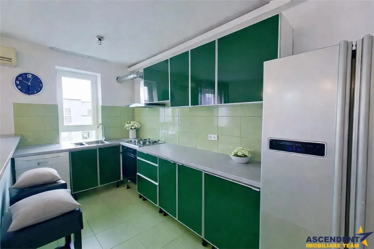 Rezidenta tip penthouse,doua nivele, terase,panouri solare,Avantgarden, Bartolomeu,Brasov - foto 3
