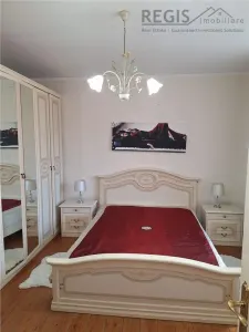 Apartament 2 camere la casa cu curte proprie Schei - foto 3