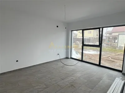 Casa 3 camere- strada asfaltata- 250 mp teren - foto 7