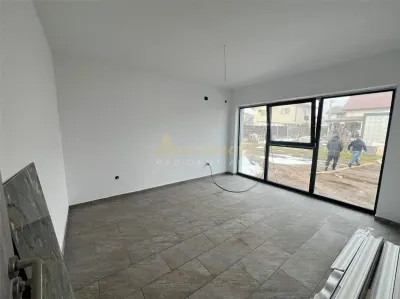 Casa 3 camere- strada asfaltata- 250 mp teren - foto 9