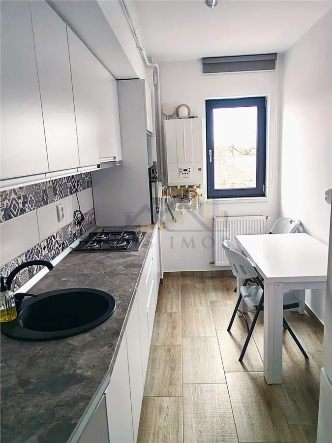 Apartament 2 camere conf  1 dec zona Centru - foto 5