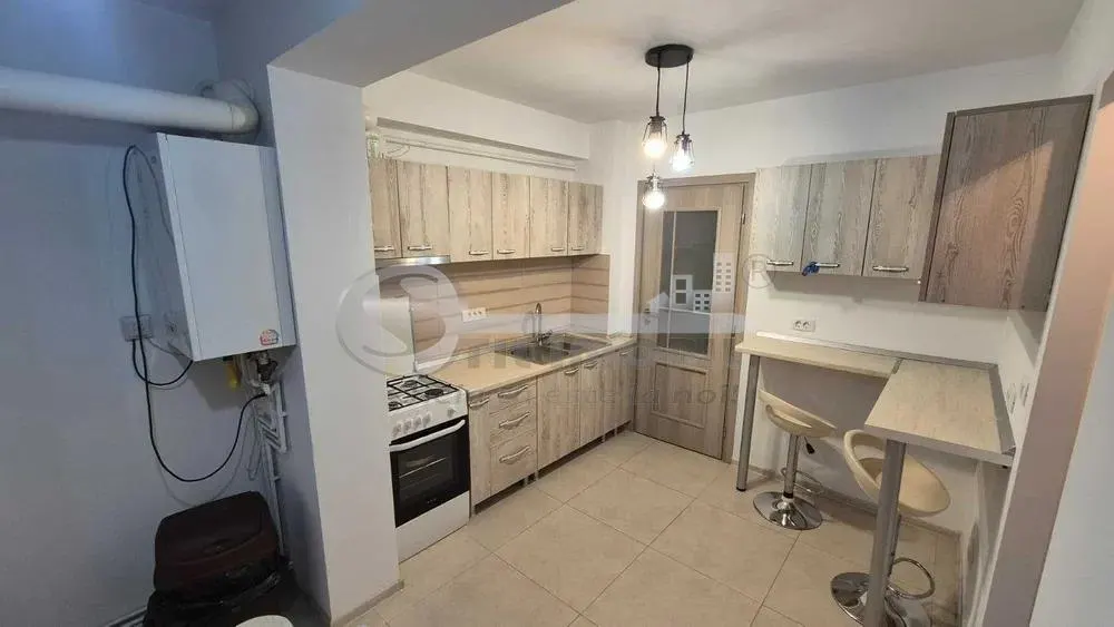 Apartament 3 Camere Hala Centrala - 650 euro - foto 7