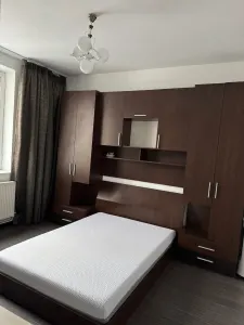 Apartament ultracentral 2 camere de închiriat - Cuza Vodă - foto 2