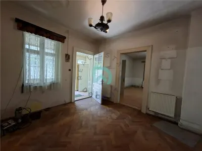 Casa De Mijloc, singur in curte, Brasov - foto 18