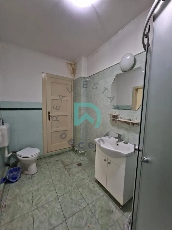 Casa De Mijloc, singur in curte, Brasov - foto 21