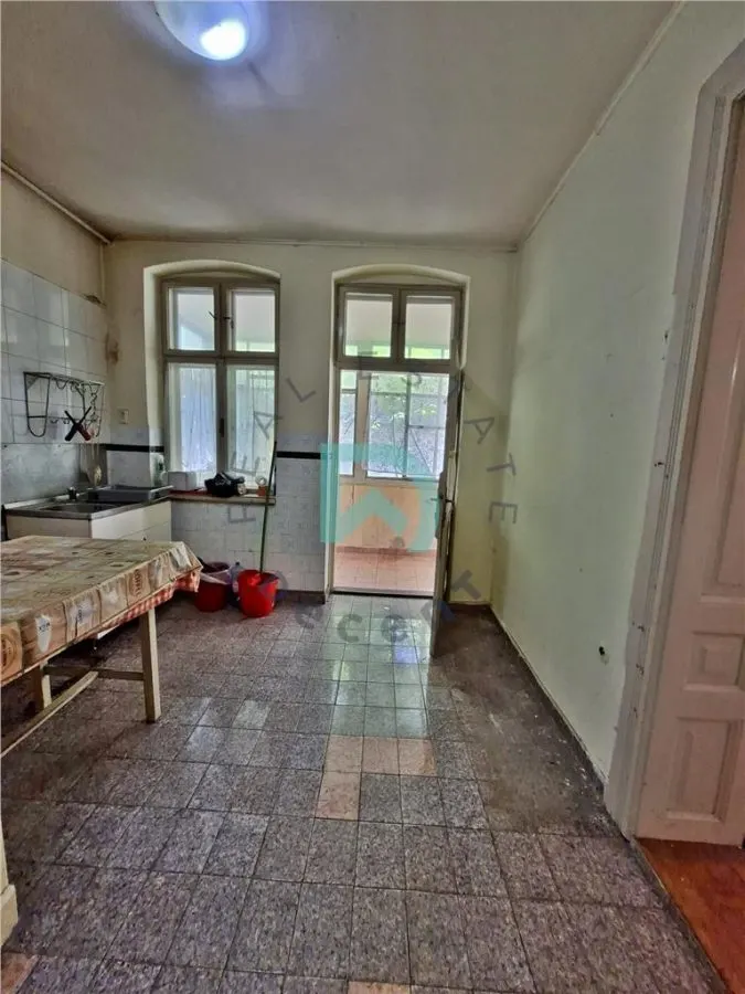 Casa De Mijloc, singur in curte, Brasov - foto 10