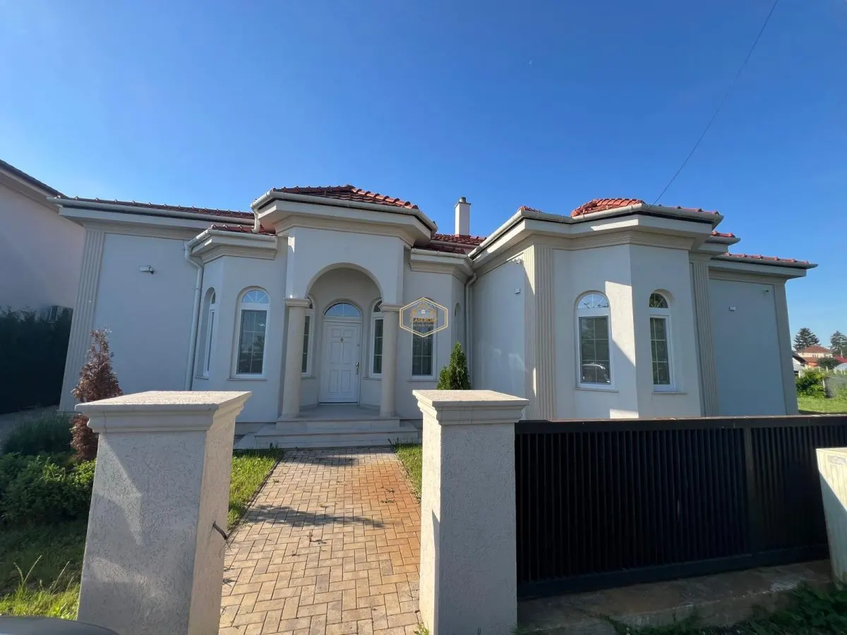 Casa superbă în Satu Mare | Eleganță, liniște și spațiu generos - foto 1