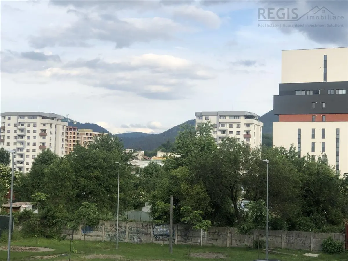 Apartament spatios 4 camere 100 mp etaj intermediar cartier Noua - foto 17