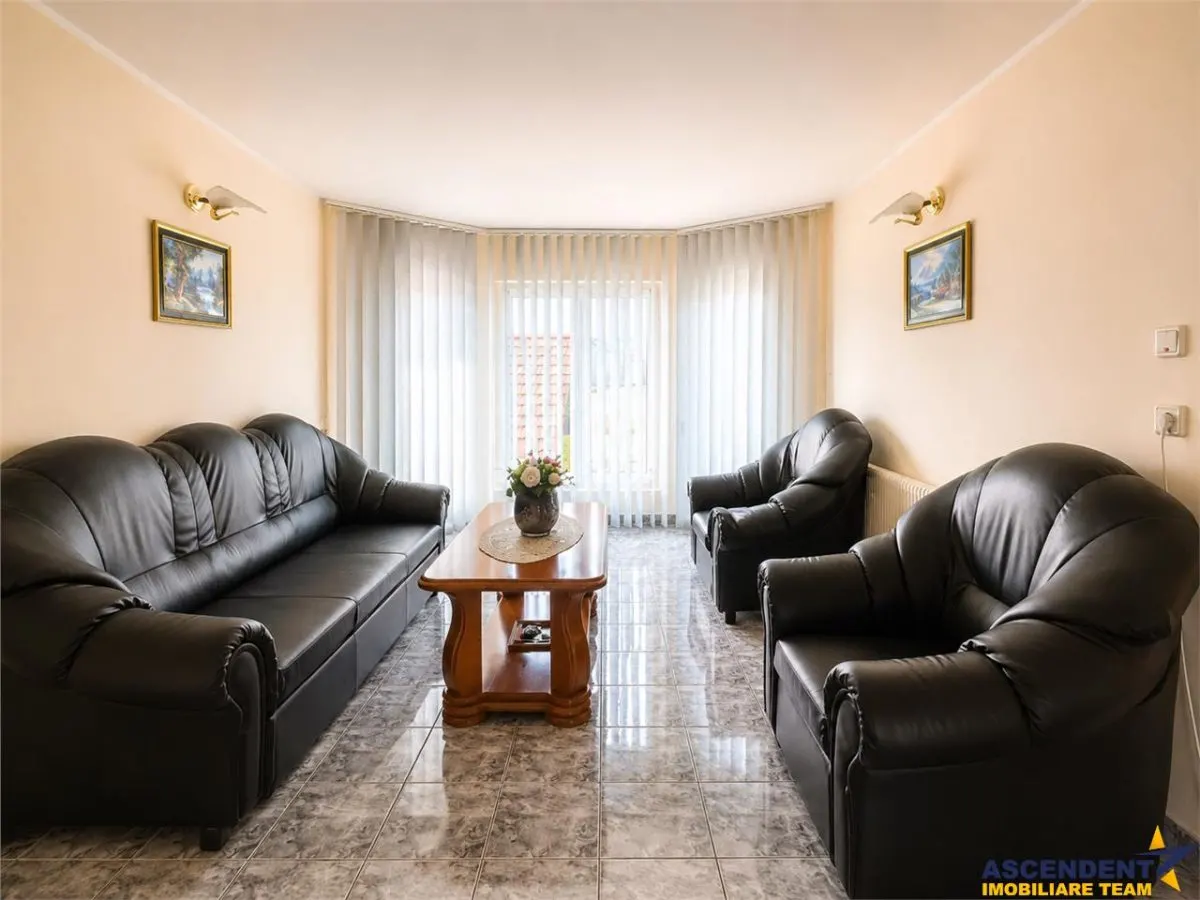 Casa spatioasa+ Spatiu Comercial 50 mp+ garaj +teren 1.000 mp, Galaoaia, Mures - foto 5