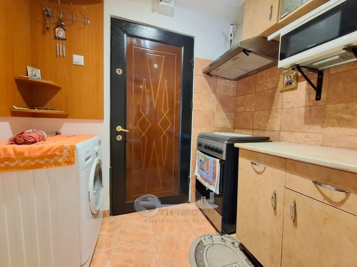 Camera de camin, etaj 2, libera, mobilata, baie cu dus, Piata Nicolina - foto 6