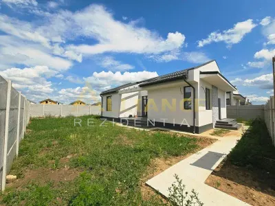 Casa - 444mp teren - 4 camere- camera tehnica- cartierul nou -154.990 euro - Berceni
