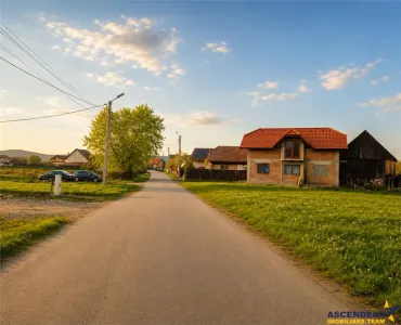 Teren 1.700 mp intravilan, intre case, potential dublu, Lunca Calnicului - Lunca Calnicului