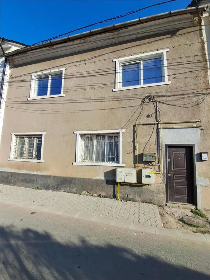 Resita Apartament la Casa Etj.1 - foto 1