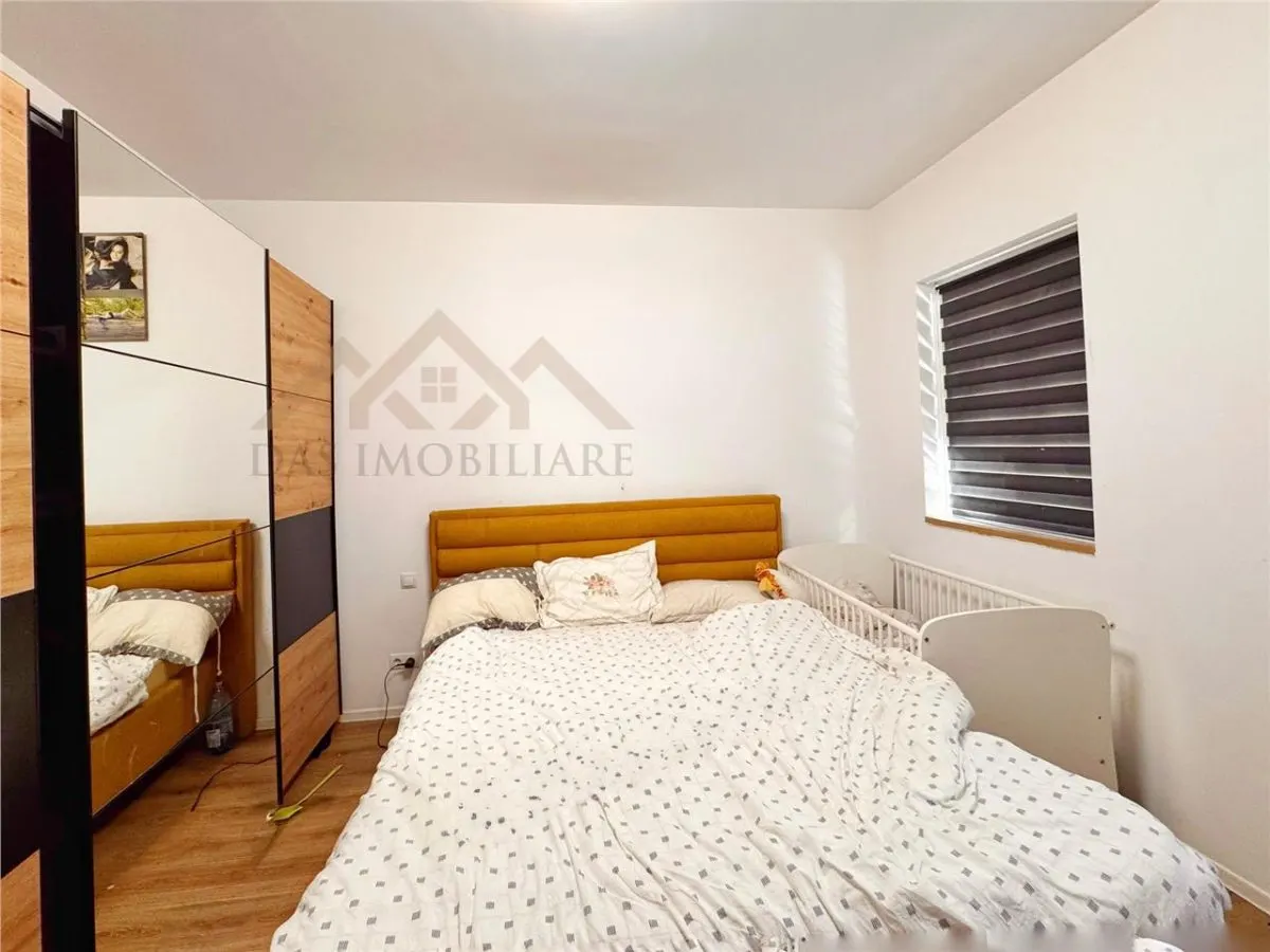 Apartament 3 camere, cu curte generoasa, zona Lamaitei - foto 3