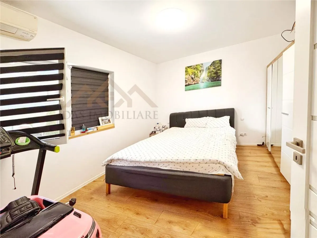 Apartament 3 camere, cu curte generoasa, zona Lamaitei - foto 5