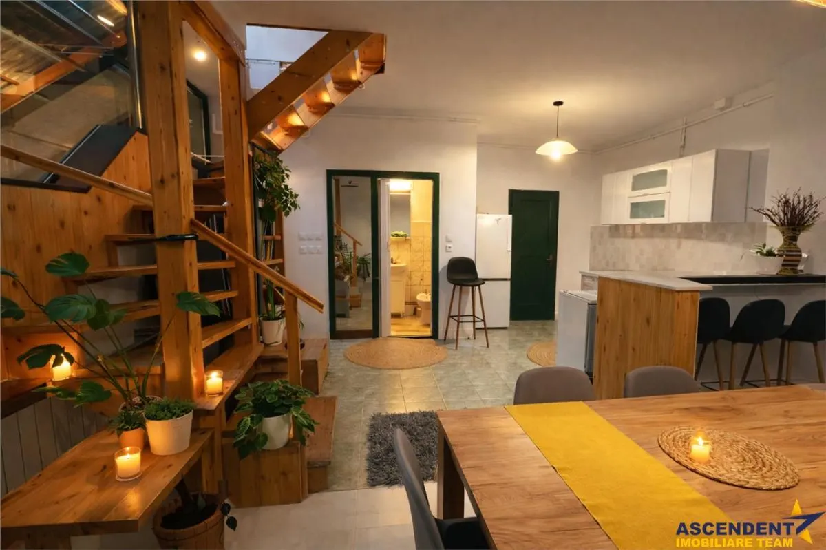 Film& 3D!Coltul tau rustic la casa,Central, Targu Mures - foto 1