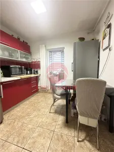 Apartament 3 Camere Decomandat Zona Far - foto 4