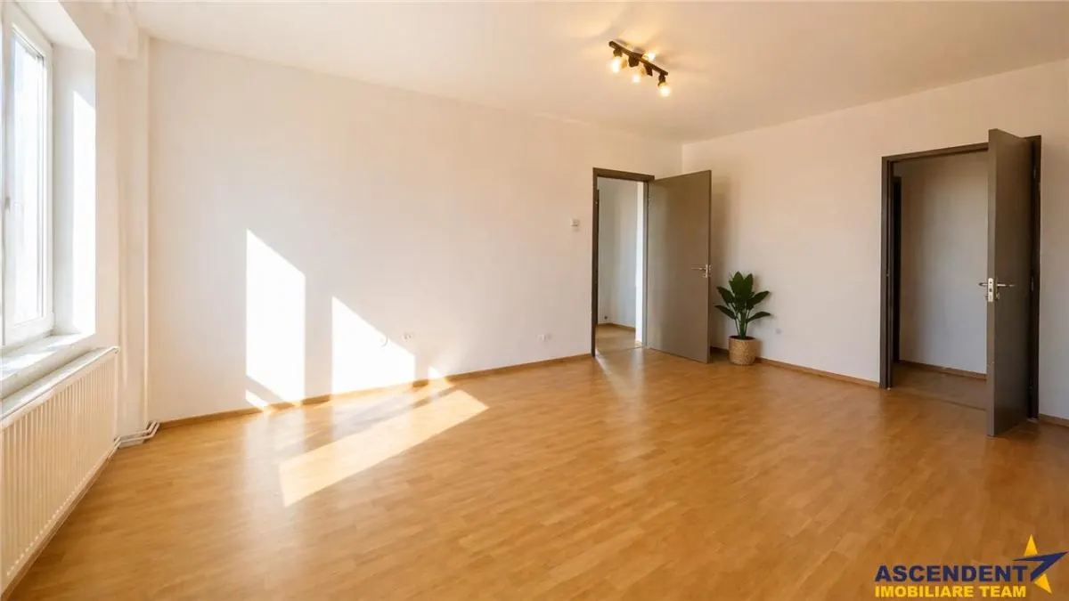 3D! Renovat, luminos, cu vedere panoramica, Vlahuta, Brasov. - foto 1