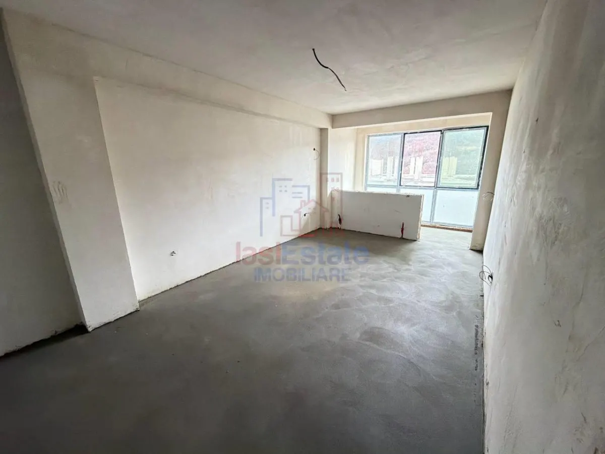 Apartament cu 3 camere, Hlincea, etajul 1 - 76.79mp + 6.07mp - foto 4