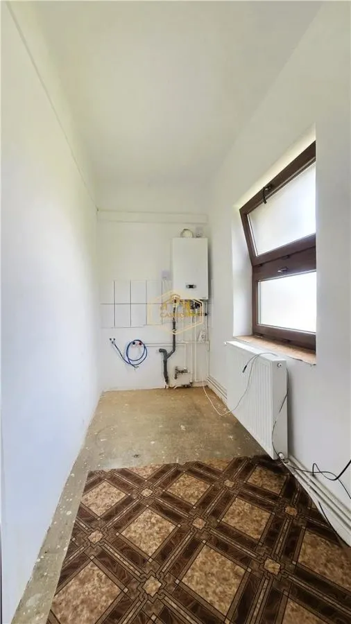 VIDEO | Casa pe colt, cu 2 camere si teren 245 mÂ² | Paulestiului - foto 10