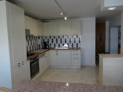 Apartamenr 3 camere  Decebal   Centrala Proprie - foto 5
