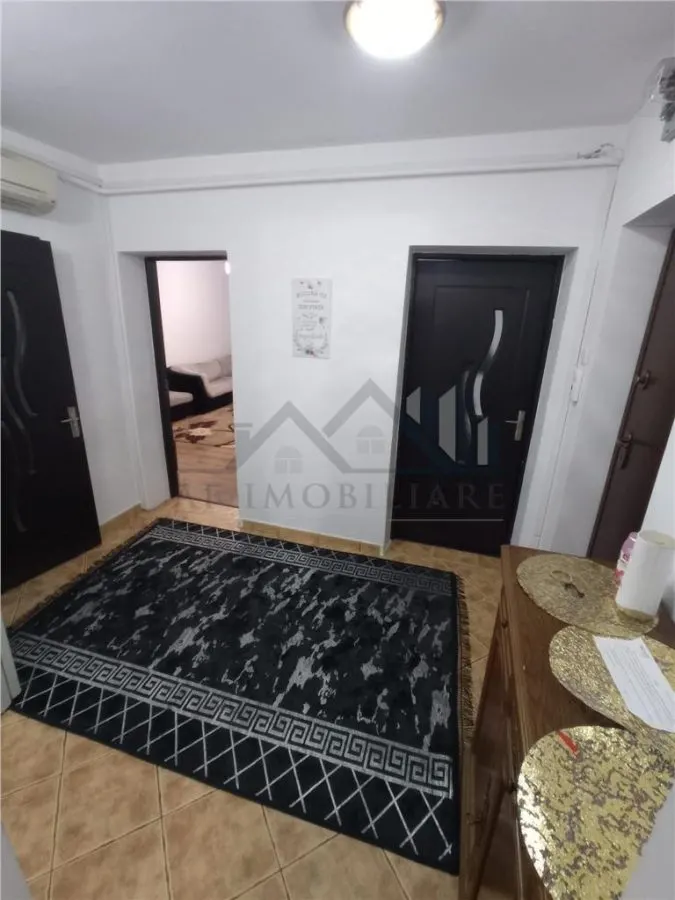 Apartament 4 camere Podu Ros - foto 7
