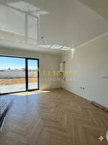 Casa individuala 5 camere teren 386 mp Berceni - foto 3