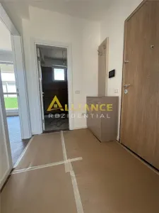 Apartament 2 camere tip Studio + 75 mp curte proprie - foto 5