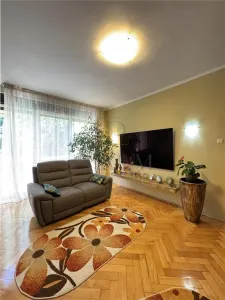 MEDICINA - 2 CAMERE - CENTRALA PROPRIE - RENOVAT COMPLET - PARCARE - Timisoara