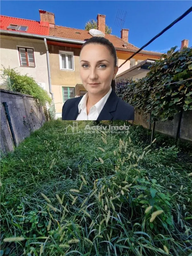 Resita Casa 5 Cam D-P-Etj.1 si Curte - foto 1