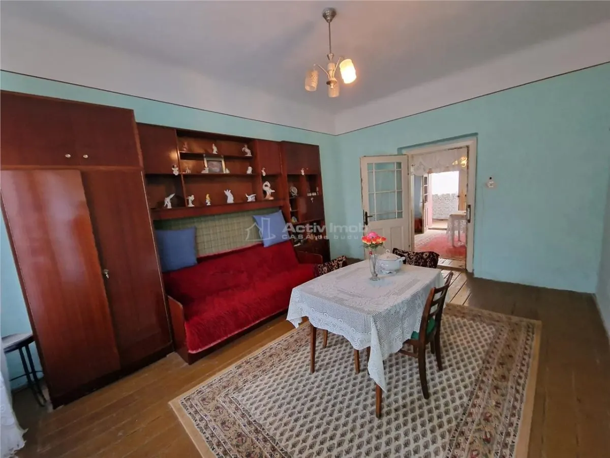 Resita Casa 10 Camere Zona Muncitoresc - foto 6