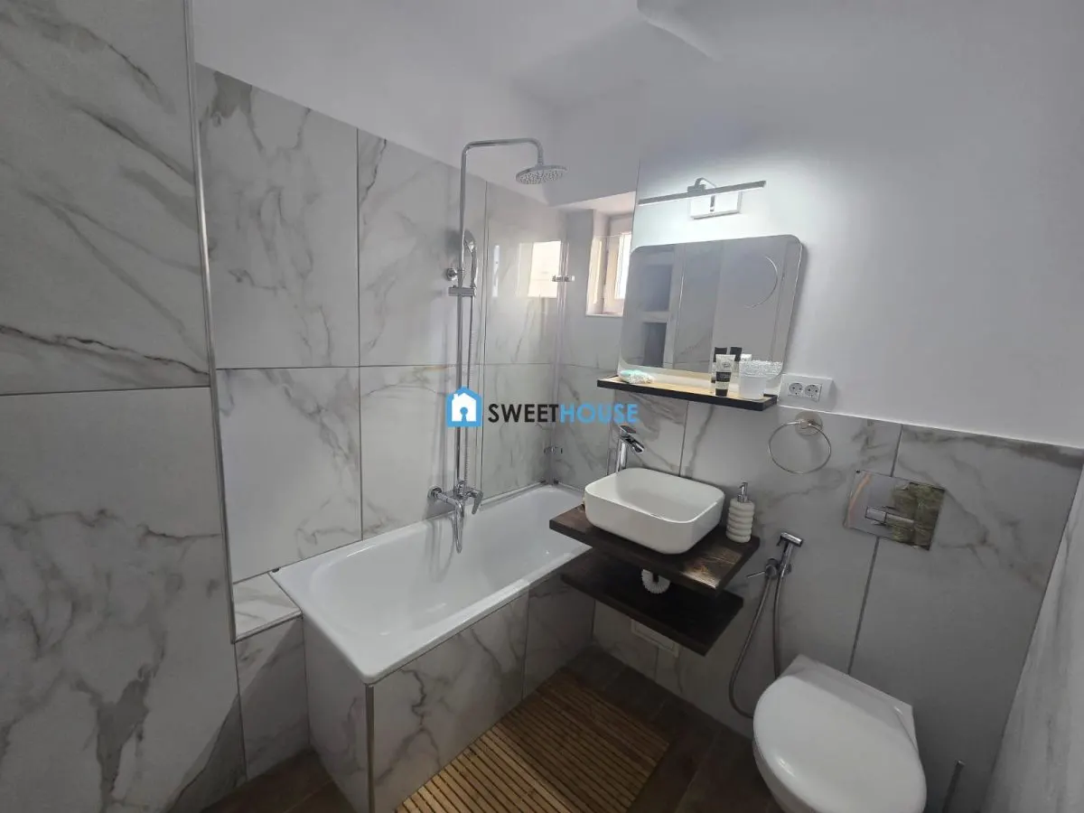 Apartament cu 3 camere de inchiriat in Fagaras zona centrala - foto 5