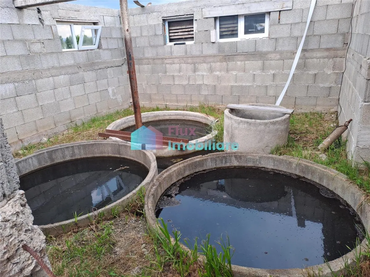 Casa cu teren si iazuri in Fantana Mare - foto 14