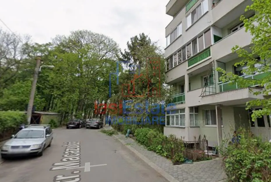 Oferta Rara - Copou - Parc - Apartament 4 camere cu garaj si boxa - foto 1