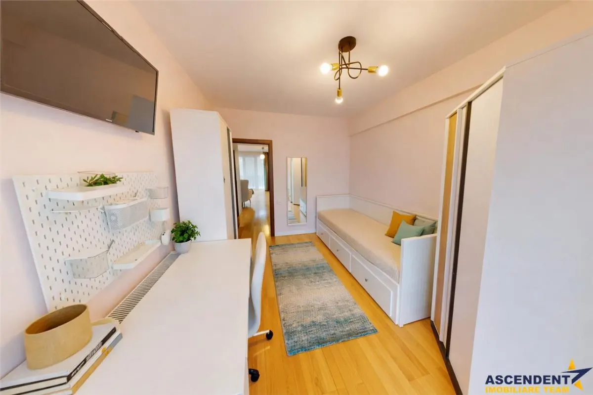 Spatialitate si confort: apartament 4 camere, Central, Brasov: FILM & 3D - foto 13