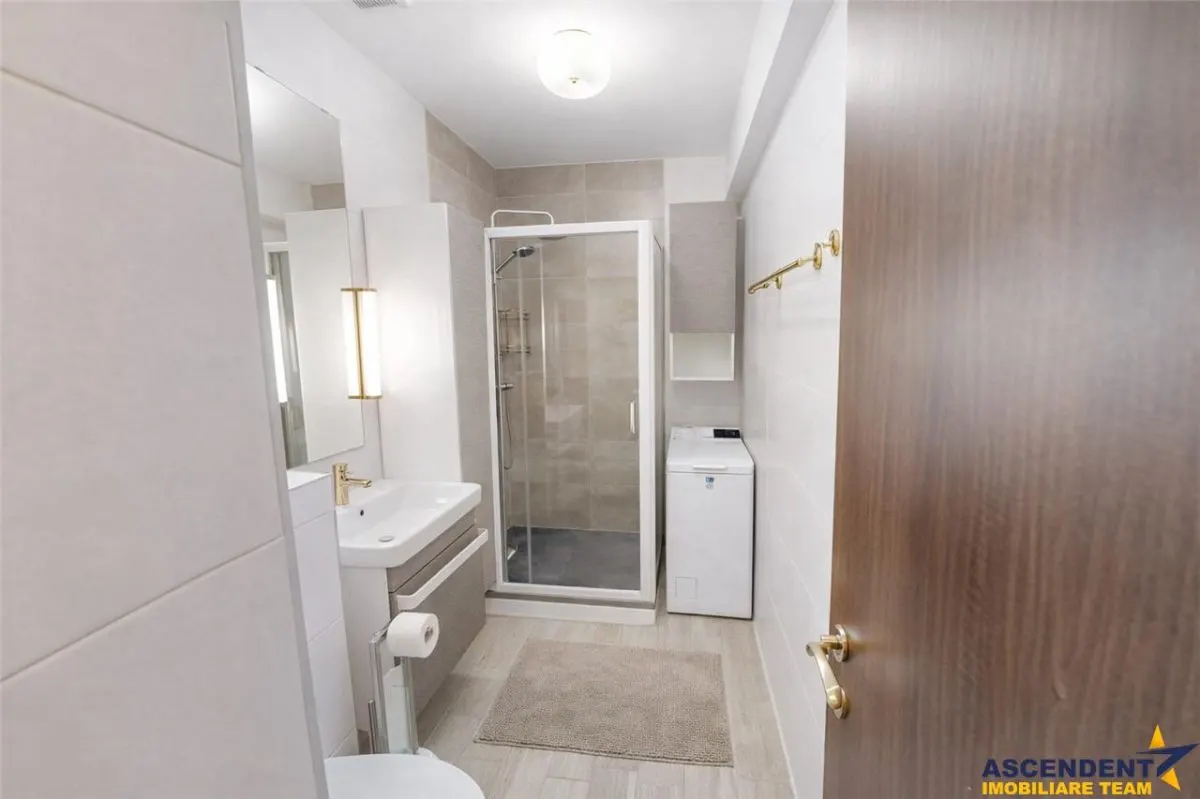 Spatialitate si confort: apartament 4 camere, Central, Brasov: FILM & 3D - foto 7