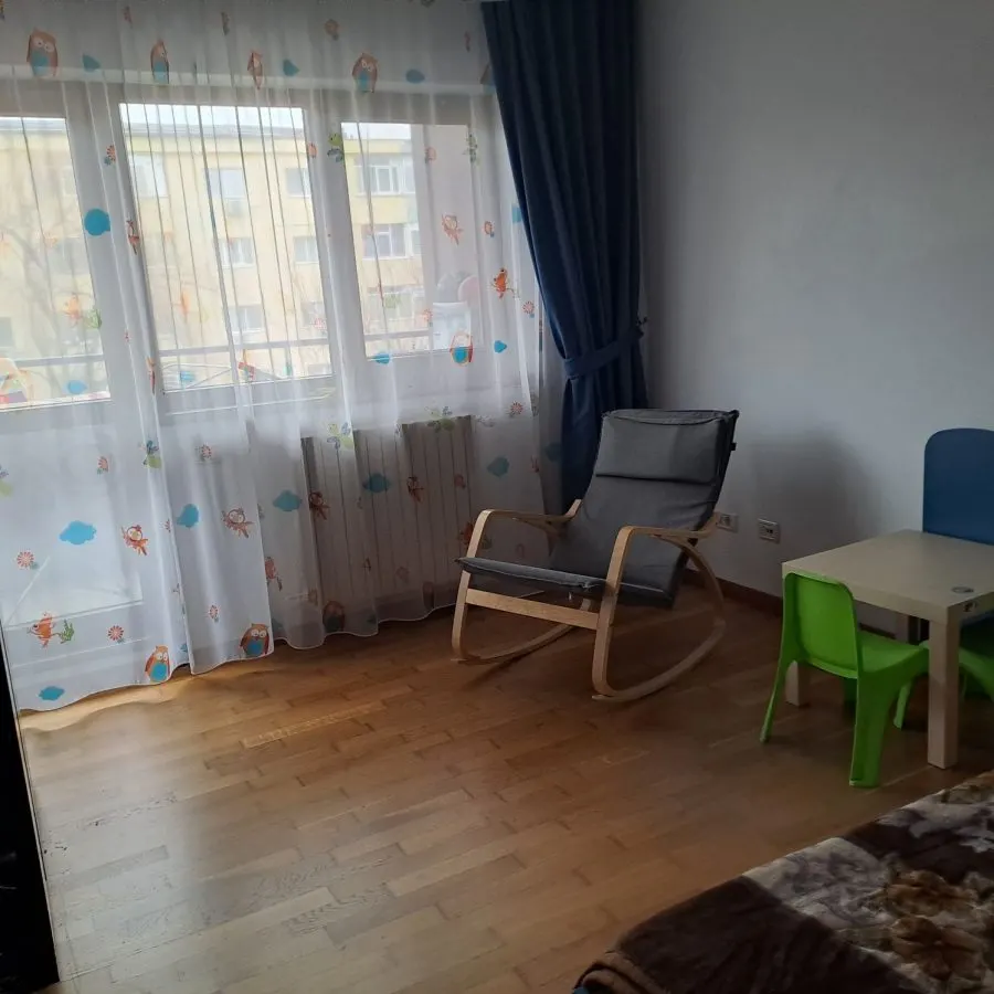 Apartament 4 camere Iasicon - 700 euro - foto 4