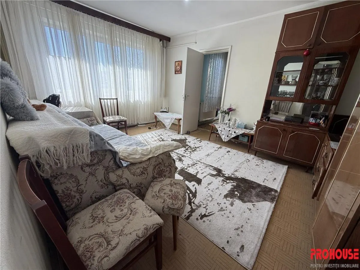 Apartament 2 camere, Mioritei (Slanicului), etaj 4/4, acoperis sarpanta. - foto 1