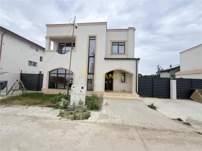 Casa individuala || 5 camere || 5 min fata de metrou - Berceni