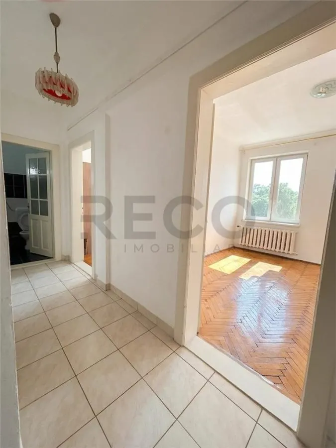 RECO Apartament spatios cu 3 camere, tavan inalt, zona Republicii â€“ ideal pentru familie sau investitie - foto 6