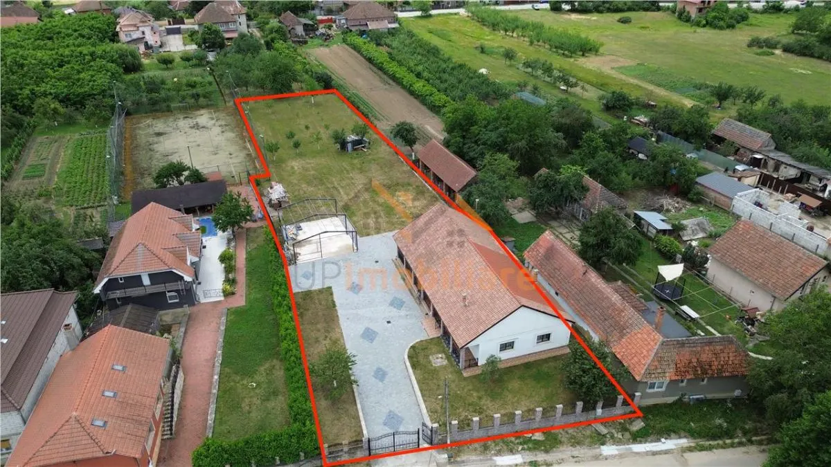 CASA PLAN PARTER | TEREN 2385 MP | ACCES AUTO | TILEAGD | BIHOR - foto 1