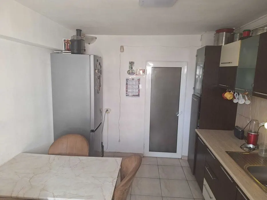 DECOMANDAT! Ap 3 camere, Calarasi IV, ETAJ INTERMEDIAR - foto 8
