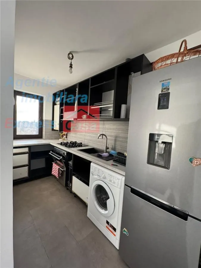 Apartament 2 camere decomandat, recovat complet, zona Ciric - foto 1