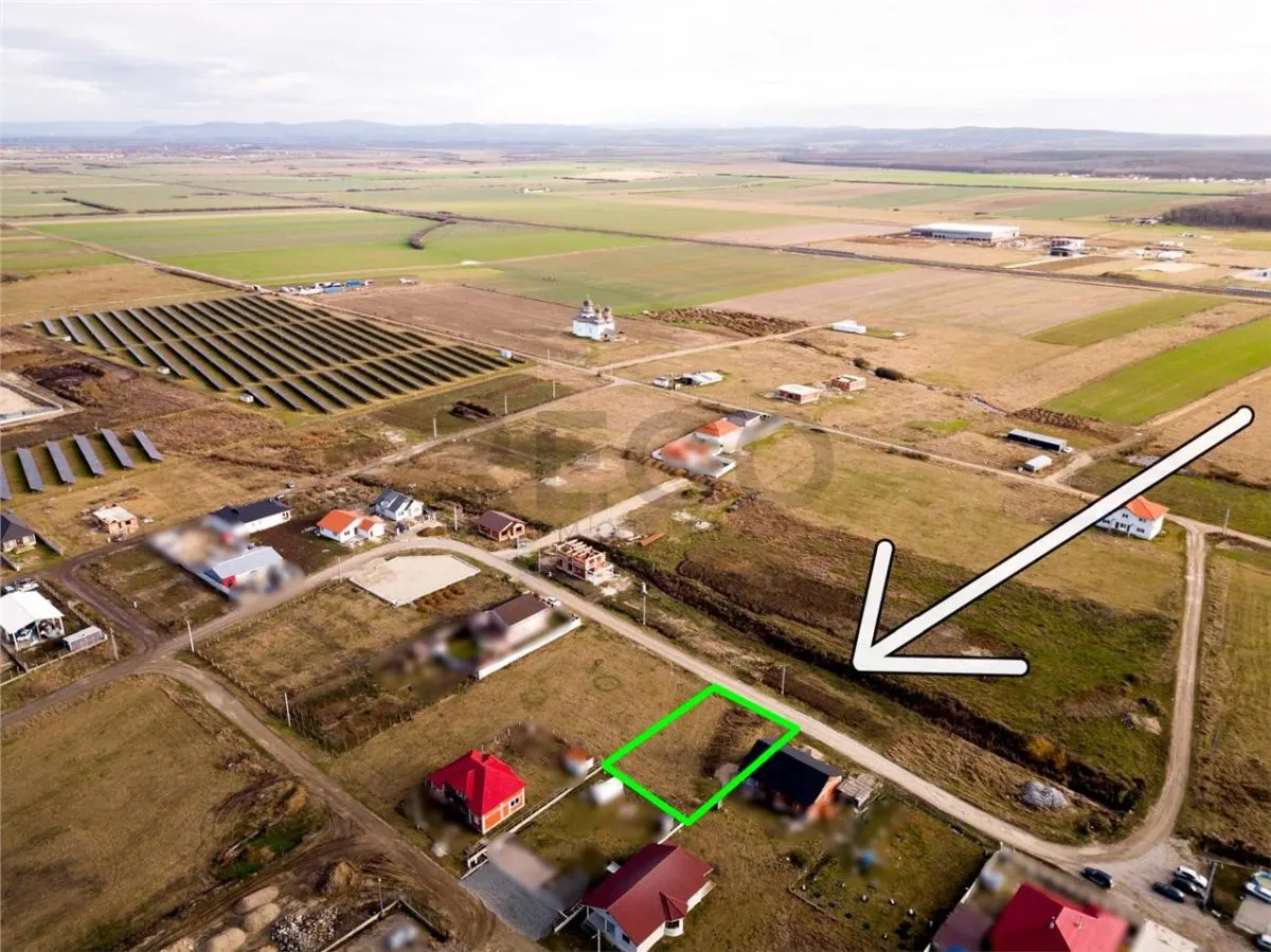 RECO Teren intravilan pentru loc de casa/hala industrala Osorhei - foto 1