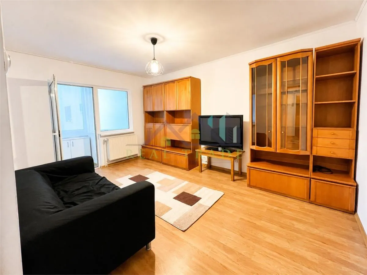 Apartament 2 camere decomandat,  etajul 1 mobilat si utilat , parcare - foto 2