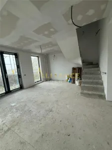 Casa Tip Duplex P+1+M - 5 camere - 4 bai 180 MPU - Teren - 190 MP - foto 6